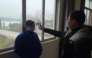 勇挑重担？？够餍鹿 众志成城维护水洁